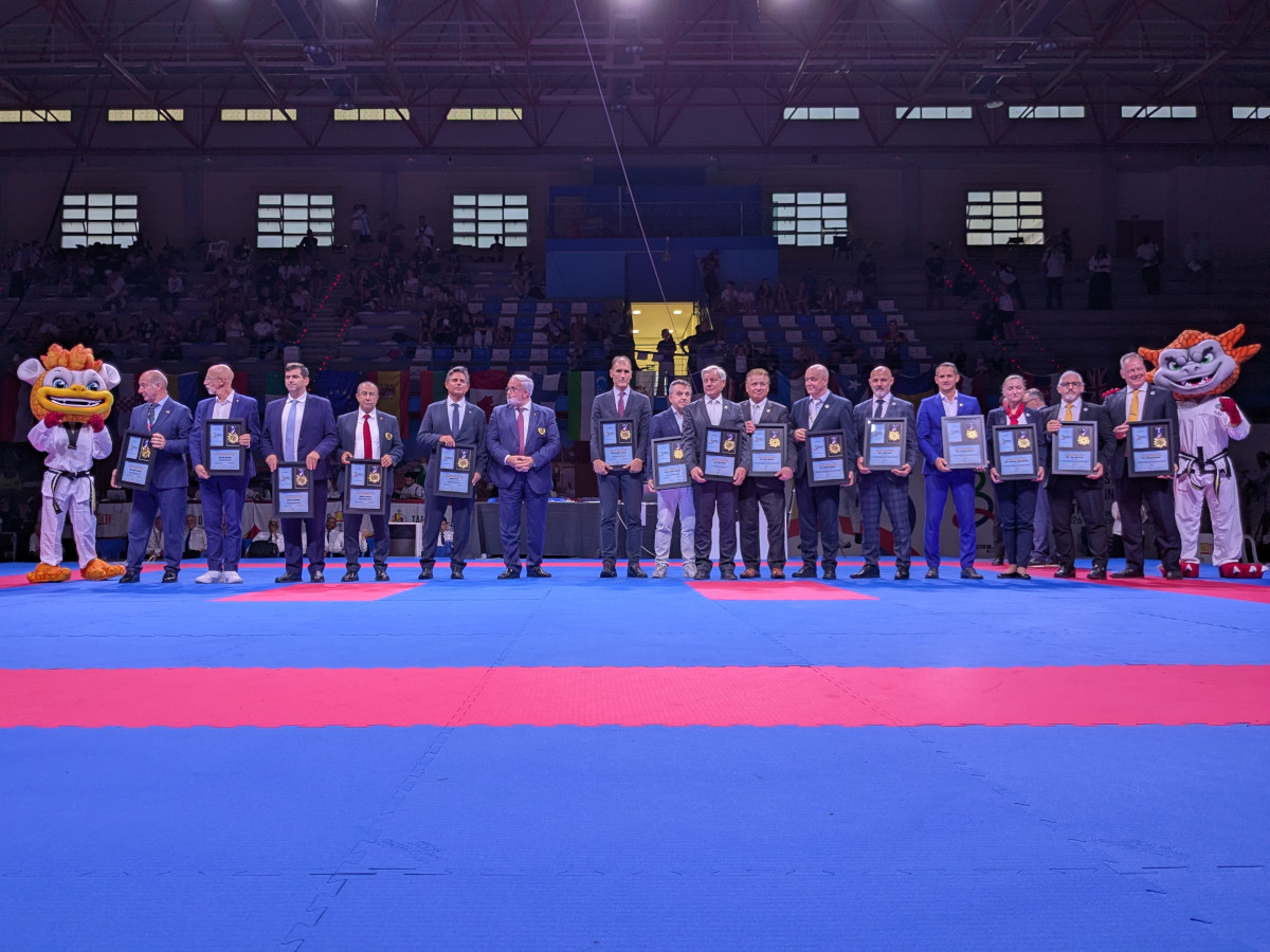 Gala de la Copa del Mundo: Cuatro luchas por el título, un nuevo récord mundial y una noche de agradecimiento en Benidorm.