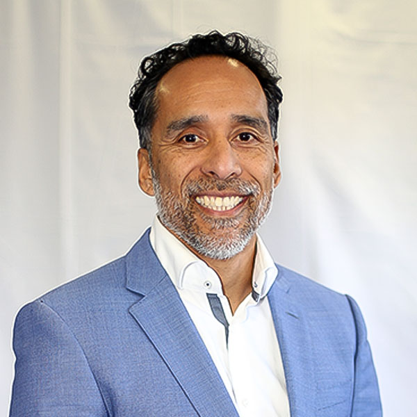 Master Stephen Tapilatu